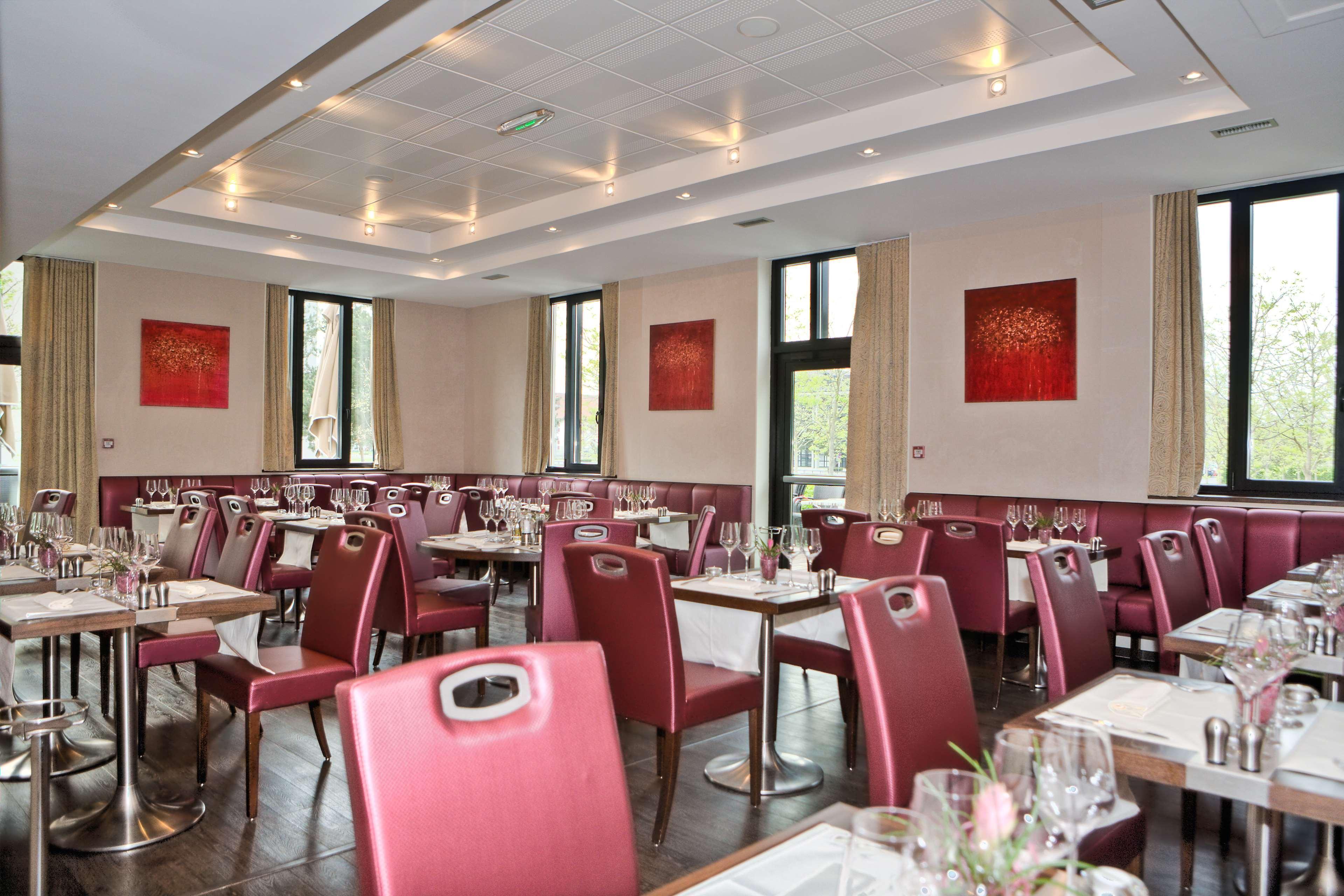 Best Western Plus Hotel Des Francs Soissons Exterior photo